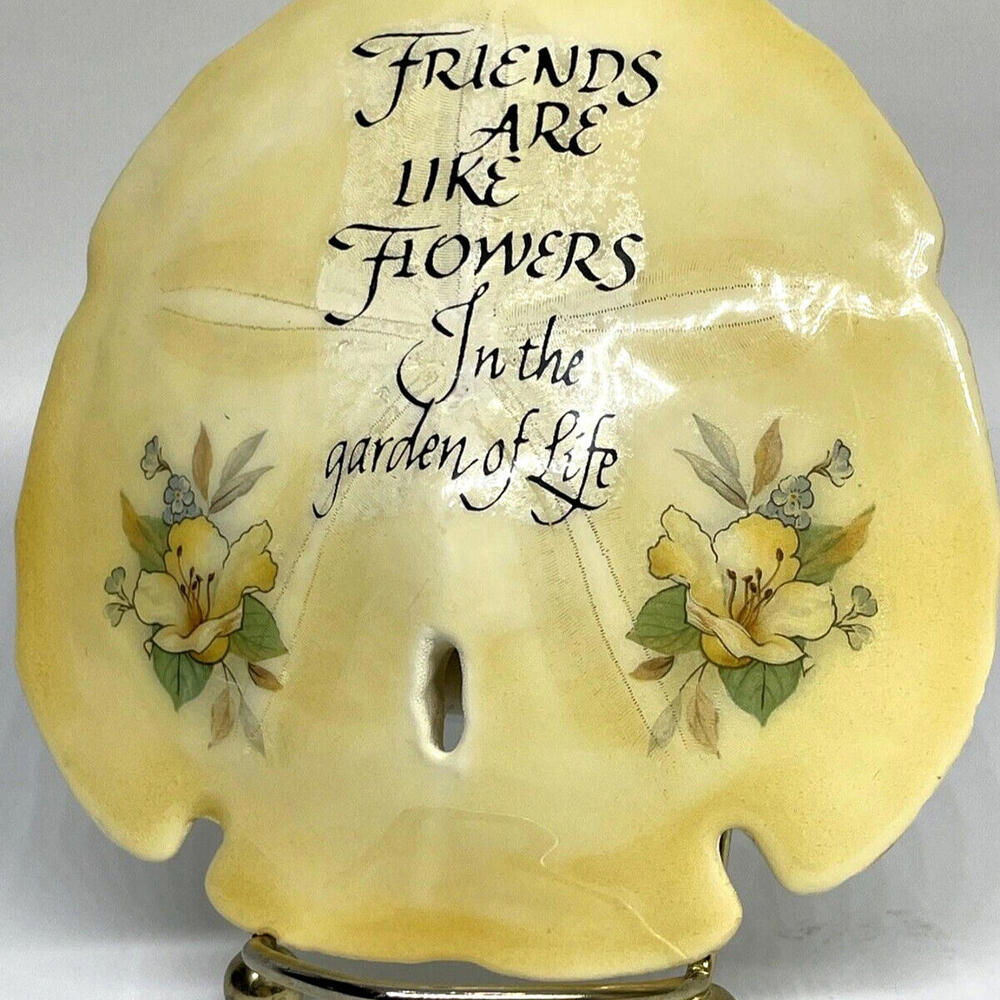 Vintage Natural Sand Dollar Music Box Thats What Friends Are For 5" x 5"